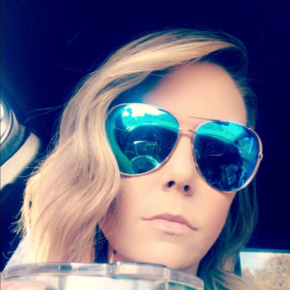 elizabethbak381